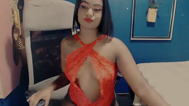 Snapshot of Littleindianmilf chatting on September 26, 10:57 am Littleindianmilf online show from September 26, 10:57 am
