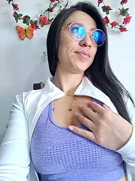 Snapshot of VALERY-03_ chatting on September 25, 12:04 pm VALERY-03 online show from September 25, 12:04 pm