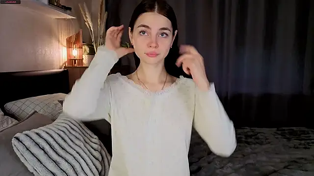 MaryJacksoon online show from November 14, 7:52 am