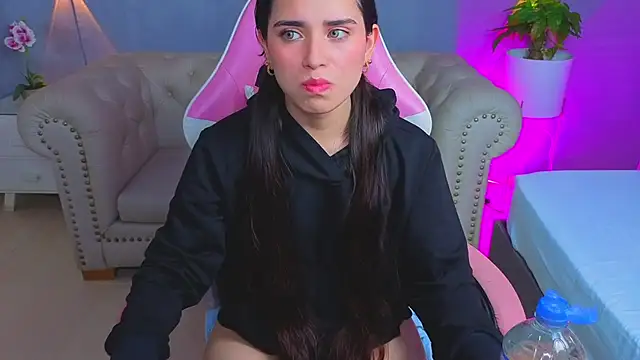 angelica dymond online show from December 2, 12:40 pm