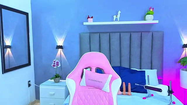 angelica dymond online show from October 7, 12:20 pm