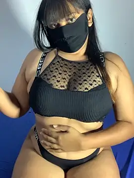 Jeroliee viyana online show from May 3, 2:15 am