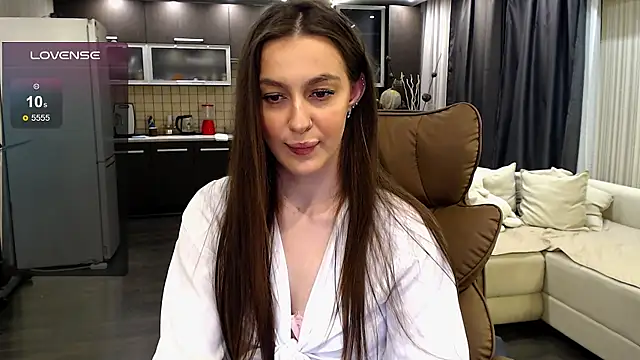 Doll Jasmine  online show from June 3, 9:53 pm