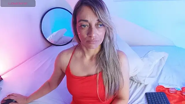 emma collson online show from January 18, 12:40 am