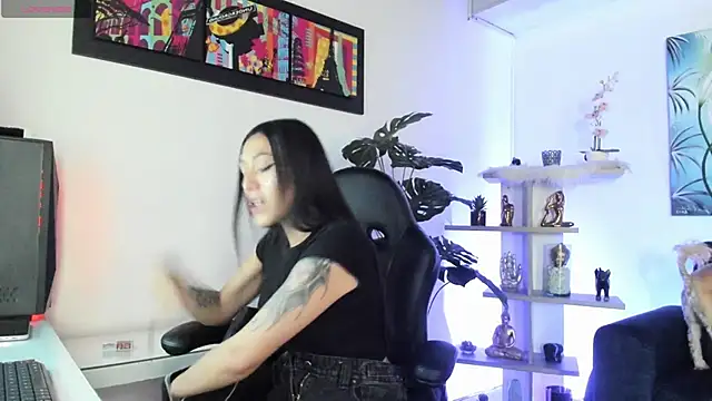 BaphyBaby online show from November 6, 7:20 pm