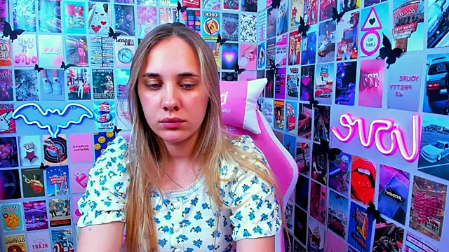 MiaMilas online show from October 2, 4:01 pm