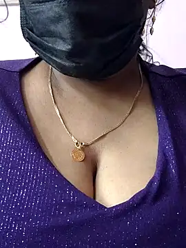 mallu-sumi online show from April 12, 8:28 am