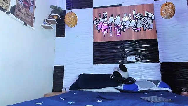 Friendsofeverything  online show from October 31, 2:54 pm