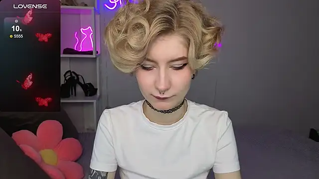 Snapshot of Angel_Jules chatting on October 12, 1:08 am Angel Jules online show from October 12, 1:08 am