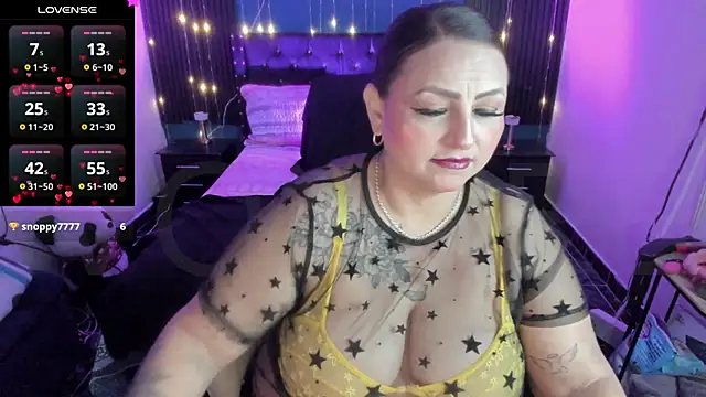 Ivonnee   online show from June 25, 12:40 pm