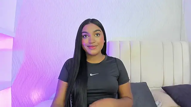 kayna gomez online show from November 25, 7:04 pm