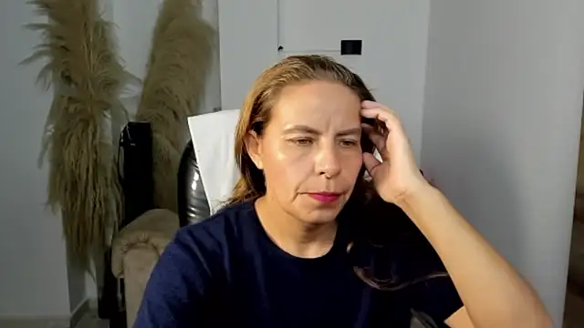 Milf karlye online show from April 5, 1:37 am