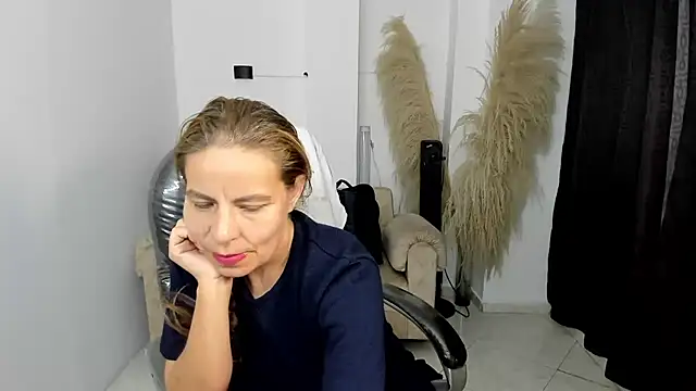 Milf karlye online show from March 15, 4:25 am