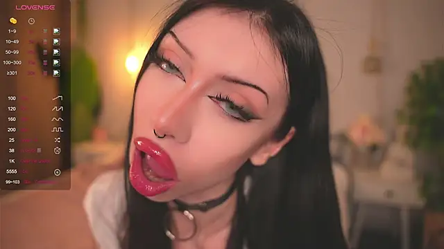 Devilsss toy online show from October 12, 3:47 pm