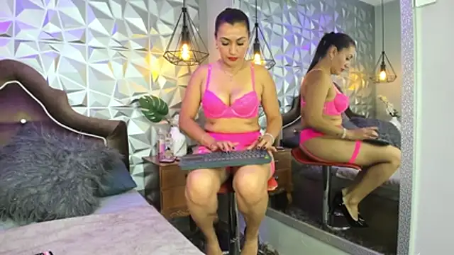 SusanSlim online show from November 20, 7:48 pm