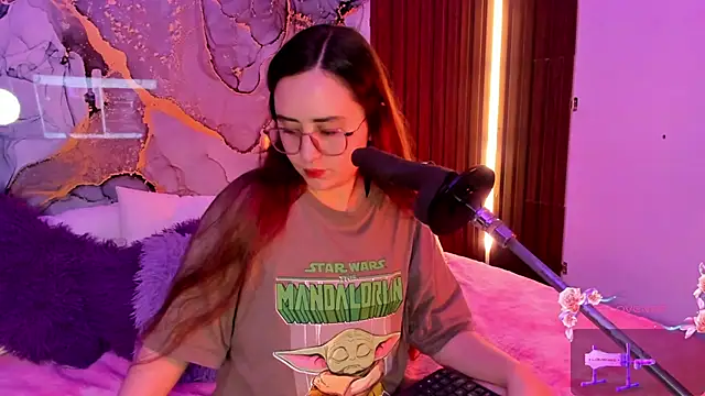 centaurigirl online show from November 20, 3:29 am