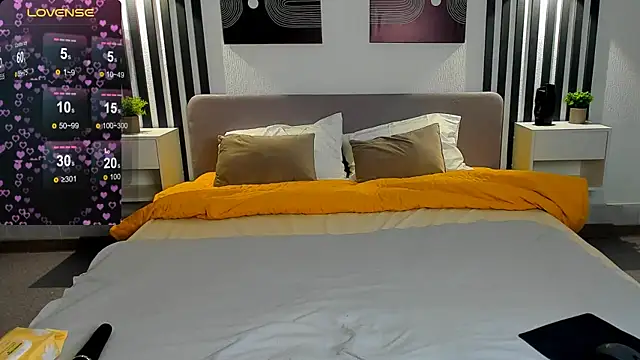 Tanita Lambic online show from September 13, 1:57 am