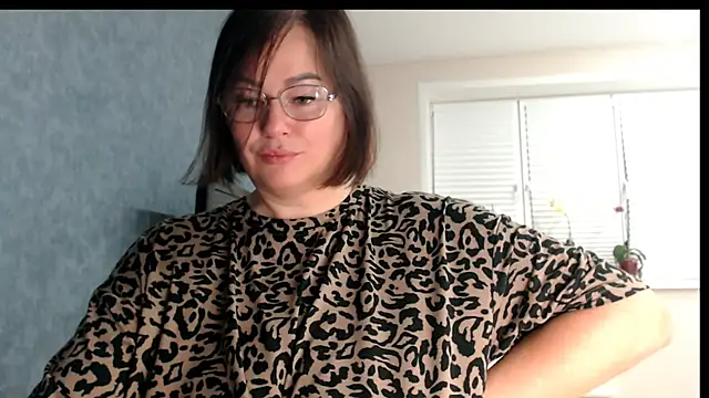 Nora Star online show from March 23, 6:47 pm