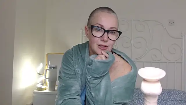 ELEGANT-ARIA36 online show from February 6, 5:16 pm