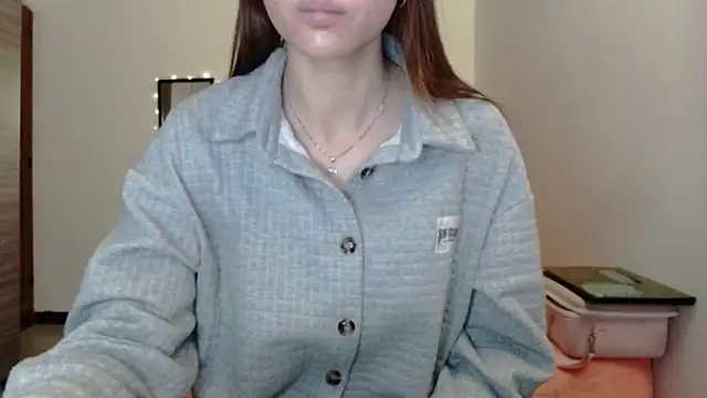 holy juli online show from March 29, 4:55 am