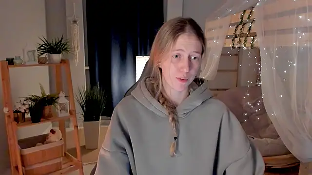 Sharon Evansi online show from May 6, 6:01 pm