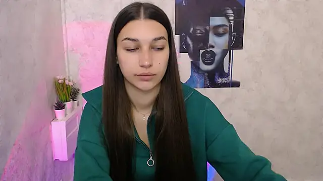 KarolinaRosse  online show from October 18, 5:43 am