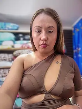 VIOLETA-25  online show from March 30, 4:17 pm