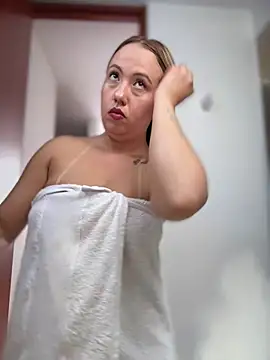 VIOLETA-25  online show from March 24, 3:06 pm