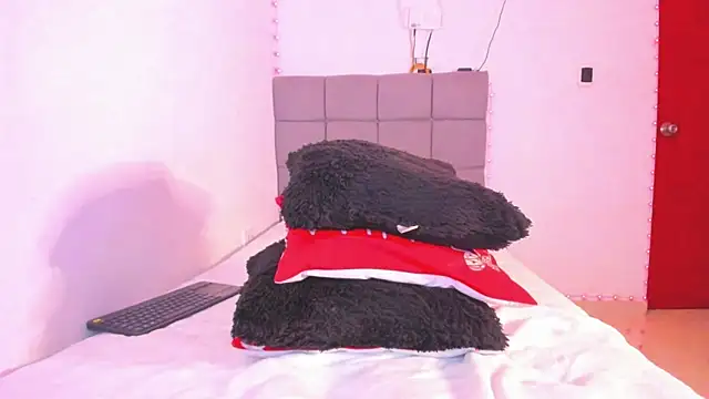 Miranda-brow online show from December 15, 4:29 am