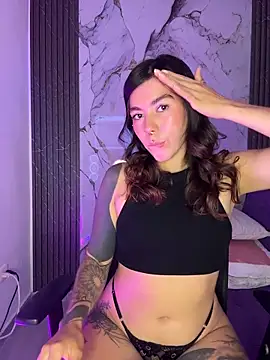 luccianagreyy online show from May 30, 2:04 pm