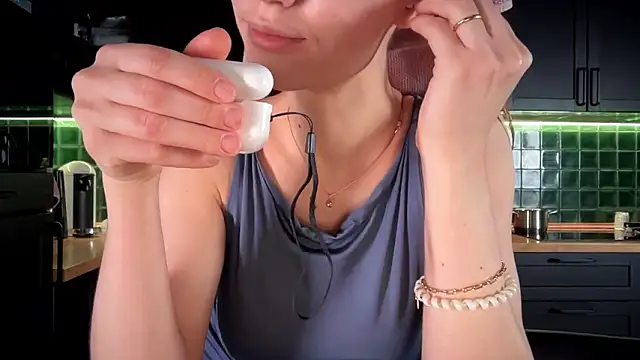 solar bella online show from February 4, 4:48 am