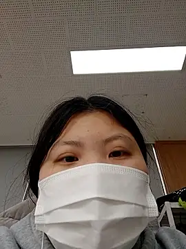 hello098712 online show from November 25, 3:20 am