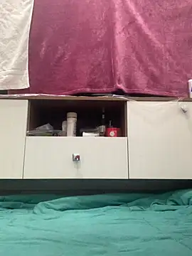 abyusif101099 online show from April 1, 9:34 pm