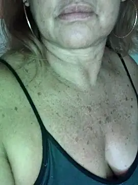 Kasandra Ho online show from April 13, 2:40 pm