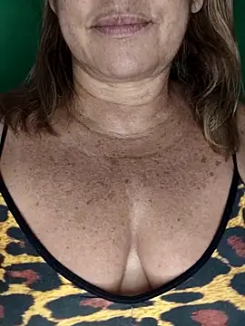 Kasandra Ho online show from October 18, 7:33 am