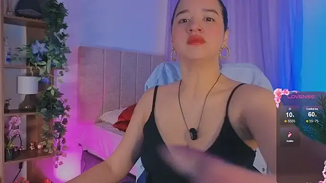 emilyrouxe online show from November 14, 4:18 pm