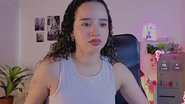 emilyrouxe online show from July 11, 8:09 pm