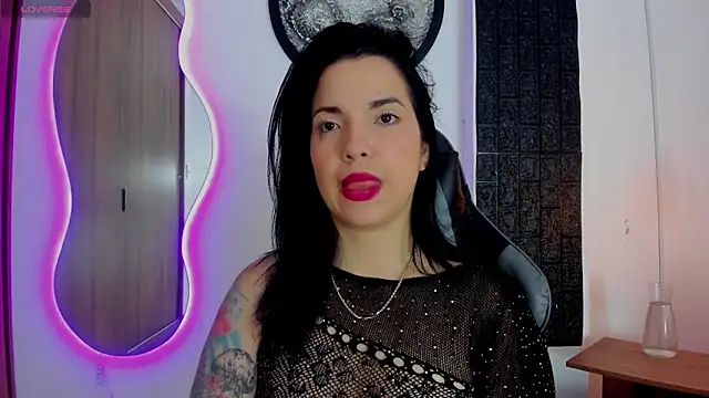 Snapshot of tatiana_sc chatting on October 7, 1:37 pm tatiana sc online show from October 7, 1:37 pm