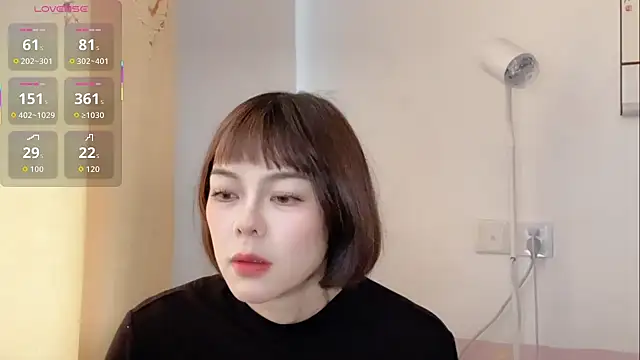 Linda-LL online show from November 11, 5:14 am