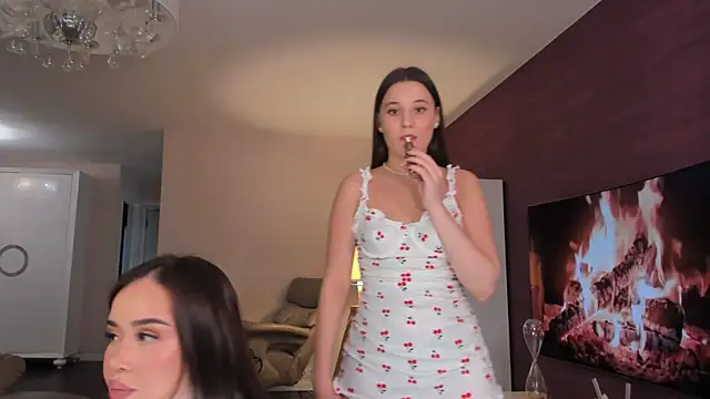 hannah x x  online show from October 7, 3:16 pm