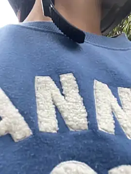 HannaRhodes online show from February 3, 1:16 pm