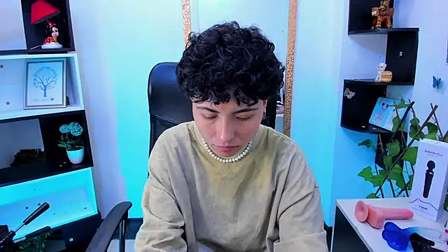 Im Mathias online show from November 22, 1:52 am