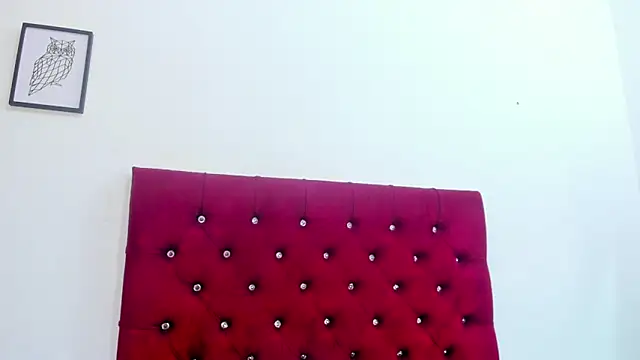 Melody Megann online show from April 9, 11:15 am