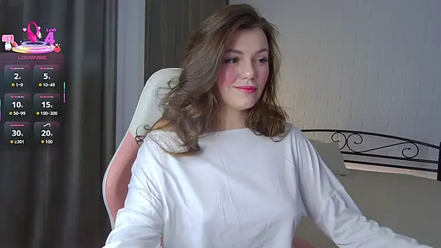 Snapshot of _RiverLov chatting on October 17, 8:12 pm RiverLov online show from October 17, 8:12 pm