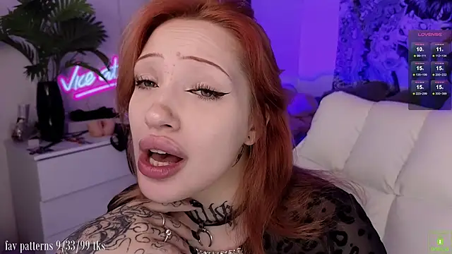 violetviolator online show from November 16, 4:14 am