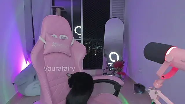 vaura  online show from September 23, 3:04 am