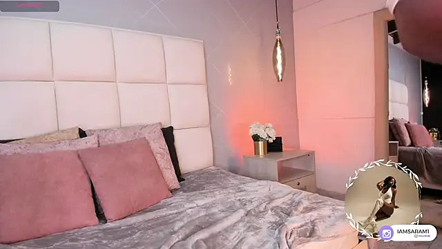 SaraMonroe1 online show from October 31, 12:20 pm