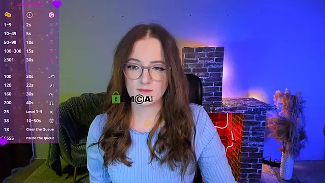 luna berryy online show from January 13, 8:46 pm