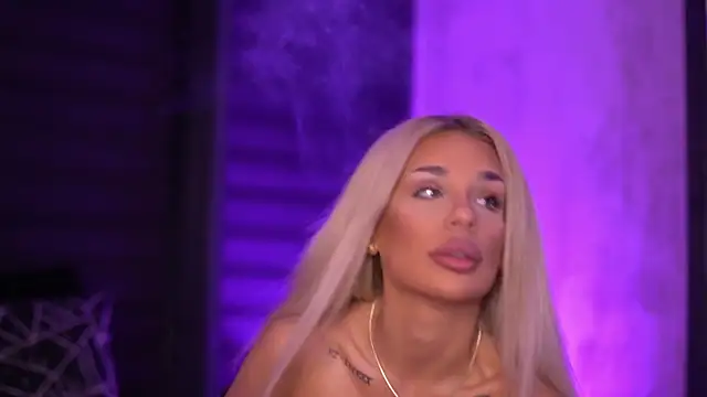 Candy Ivy online show from October 20, 6:00 pm