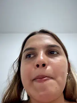 Snapshot of vivicolibri chatting on October 20, 3:59 pm vivicolibri online show from October 20, 3:59 pm
